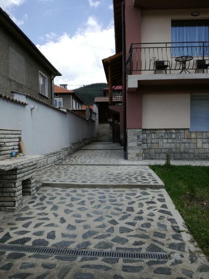 Къща Генчеви Hotel Sărniţa Exterior foto